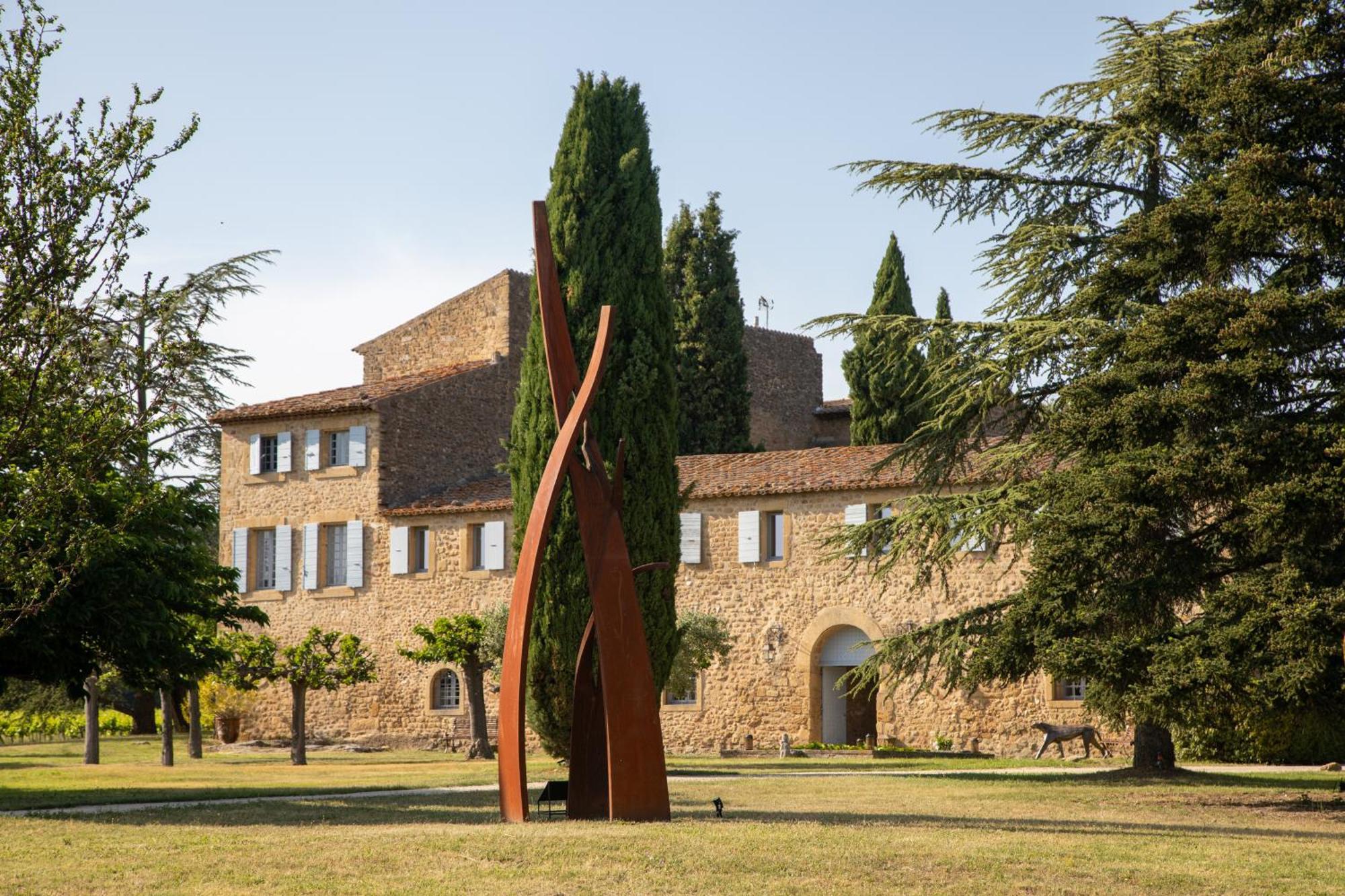 Chateau Saint-Pierre De Mejans Puyvert Bagian luar foto